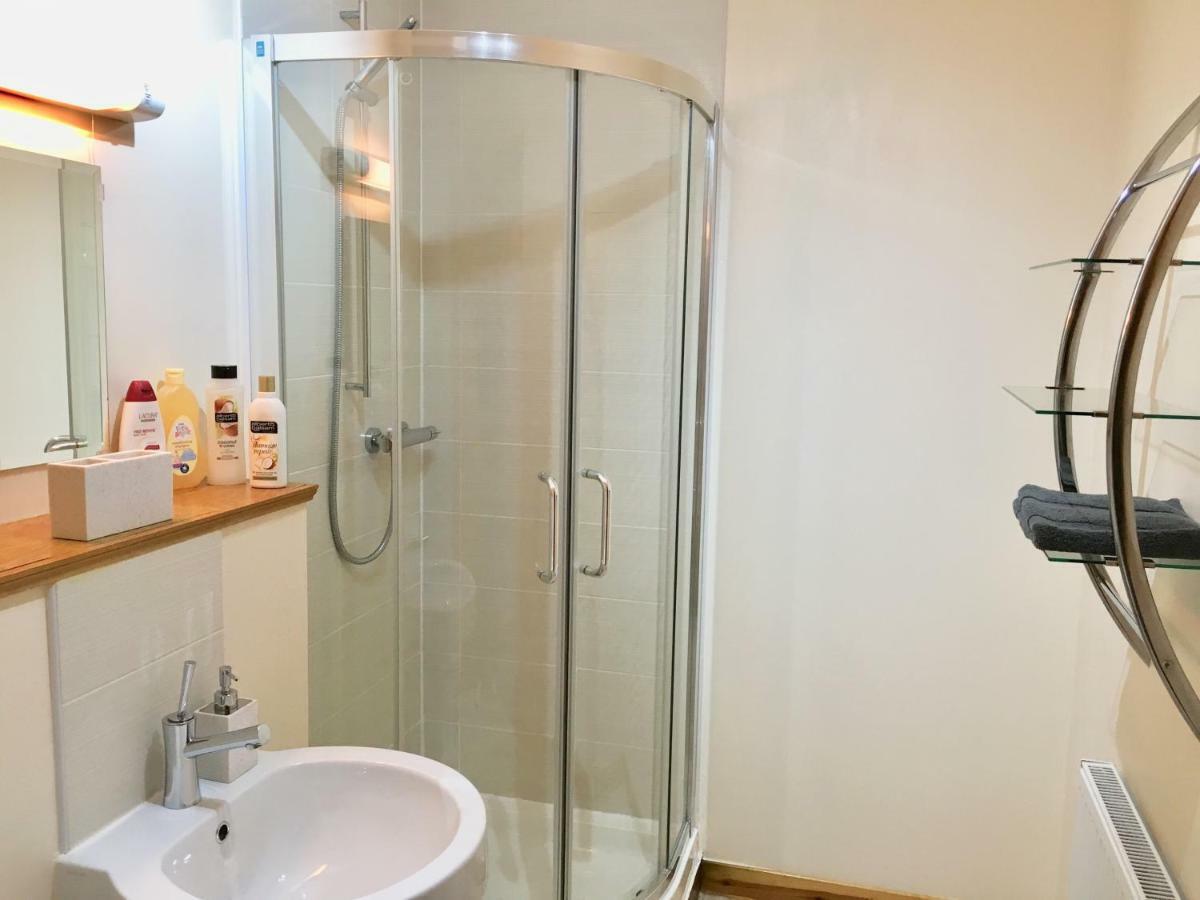 Azim And Suzi'S City Centre Apartment Ίνβερνες Εξωτερικό φωτογραφία